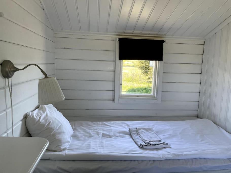 Med Panoramautsikt Oever Aker, Paradis Foer Fagelskadare Och Vandrare, Sjaelvstaed Efter Besoek * Kastlosa